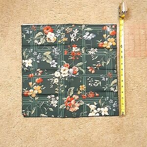 Set of 4 Woven, Floral Fabric Napkins